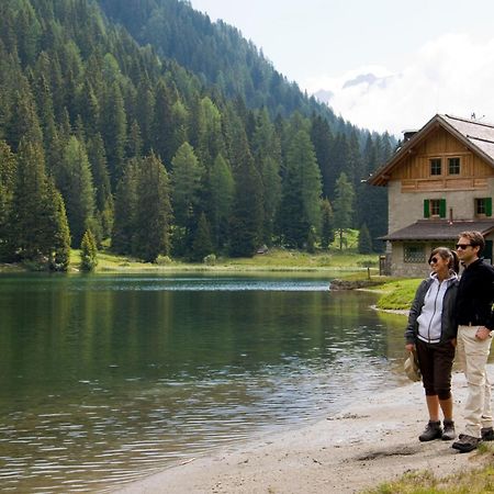 مادونا دي كامبيليو Rifugio Lago Nambino المظهر الخارجي الصورة