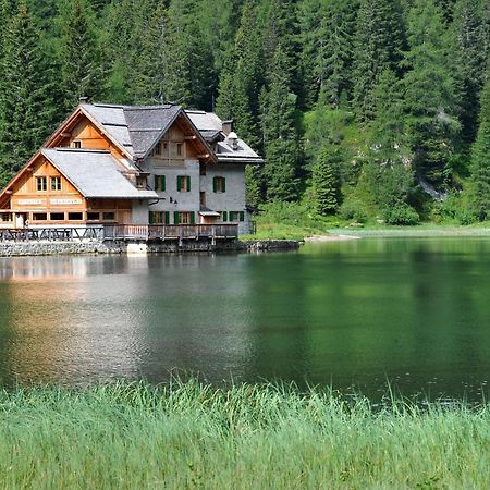 مادونا دي كامبيليو Rifugio Lago Nambino المظهر الخارجي الصورة